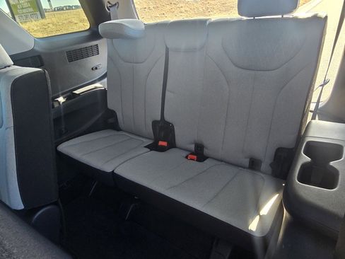 Used 2022 Hyundai Palisade SE image 29