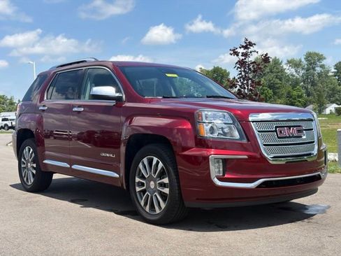 Used 2017 GMC Terrain Denali FWD image 1