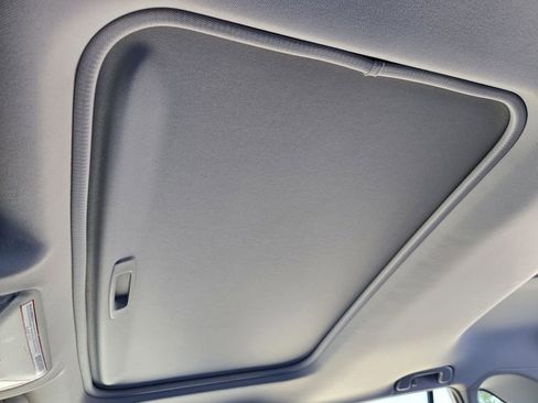 Used 2020 Toyota RAV4 Limited w/ Carpet Mat Package AWD/4WD image 18