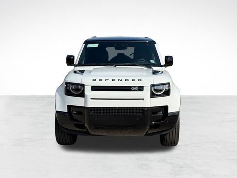 Used 2026 Land Rover Defender 110 X-Dynamic SE AWD/4WD image 6