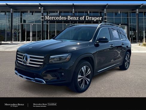 Used 2025 Mercedes-Benz GLB 250 4MATIC image 1