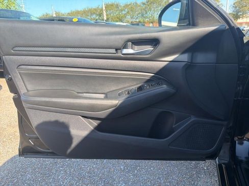 Used 2020 Nissan Altima 2.5 S image 9