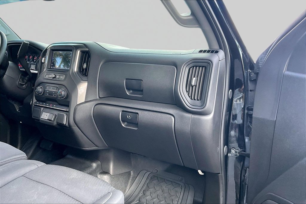 Used 2025 Chevrolet Silverado 1500 W/T w/ WT Safety Package AWD/4WD image 17