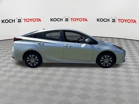 Used 2019 Toyota Prius LE AWD/4WD image 9