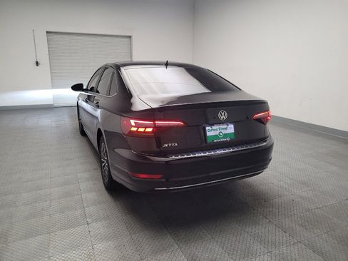 Used 2019 Volkswagen Jetta SE FWD image 6
