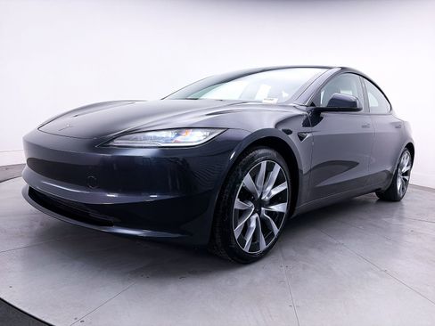 Used 2024 Tesla Model 3 Long Range RWD image 12