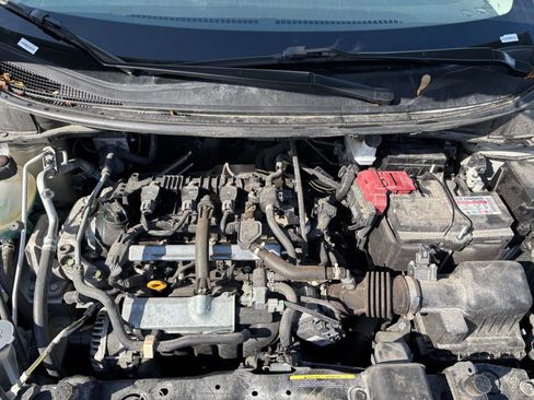 Used 2025 Nissan Versa SV image 30