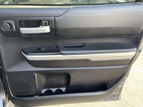 Used 2016 Toyota Tundra SR5 w/ SR5 Upgrade Package image 44