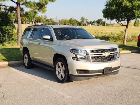 Used 2016 Chevrolet Tahoe LT RWD image 2
