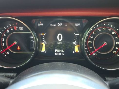 Used 2020 Jeep Gladiator Rubicon image 25