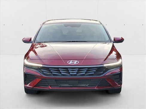 New 2025 Hyundai Elantra Limited image 6