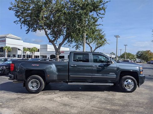 Used 2017 Chevrolet Silverado 3500 High Country w/ Duramax Plus Package image 3