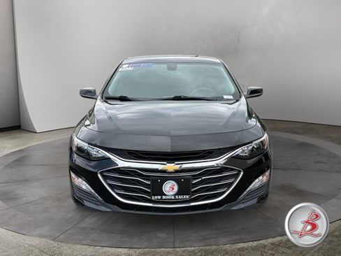 Used 2022 Chevrolet Malibu LT FWD image 2