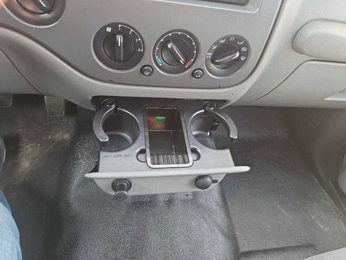 Used 2006 Ford Expedition XLT image 15