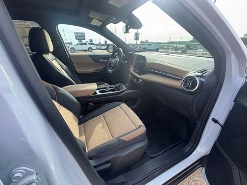 New 2026 Chevrolet Equinox ACTIV FWD image 16