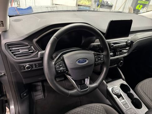 Used 2024 Ford Escape Active w/ Cold Weather Package image 13