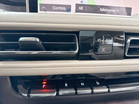 Used 2022 Lincoln Aviator Reserve w/ Equipment Group 201A image 18