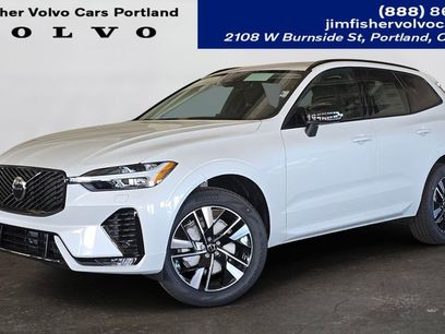 New 2026 Volvo XC60 B5 Core w/ Protection Package Premier