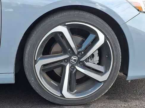 Used 2022 Honda Accord Sport image 3