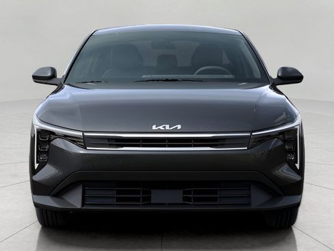 New 2025 Kia K4 image 2