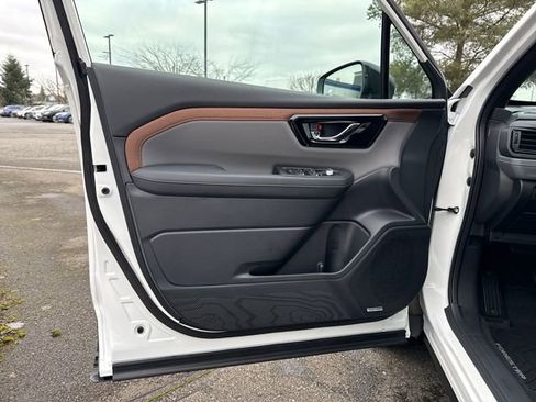 New 2026 Subaru Forester Sport AWD/4WD image 18