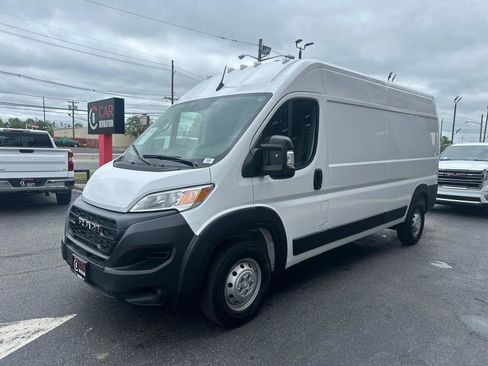 Used 2023 RAM ProMaster 2500 image 3