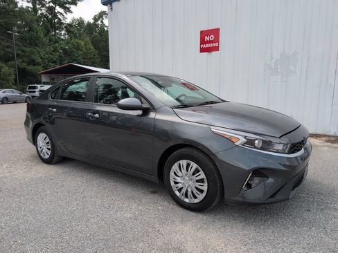 Used 2023 Kia Forte LX FWD image 1
