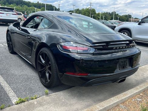 Used 2019 Porsche 718 Cayman RWD image 2