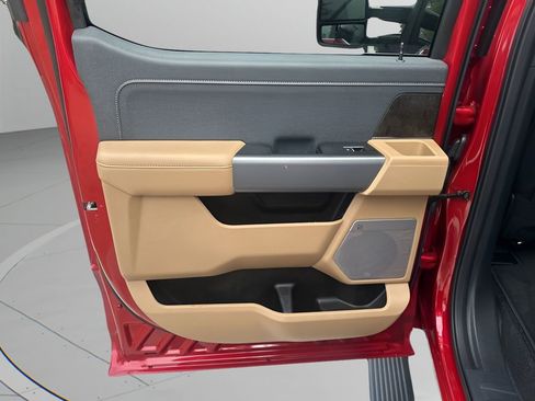 Used 2024 Ford F350 Lariat w/ Lariat Ultimate Package image 17