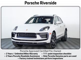 Certified 2022 Porsche Macan image 1
