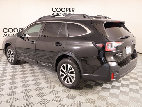 Used 2022 Subaru Outback Premium AWD/4WD image 22