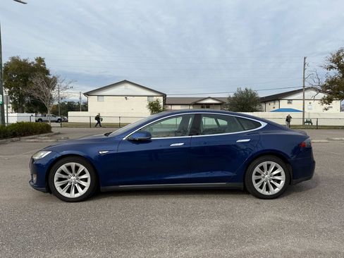 Used 2016 Tesla Model S 70 image 8