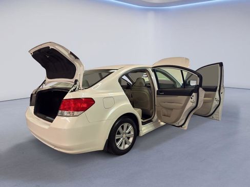 Used 2012 Subaru Legacy 2.5i Premium AWD/4WD image 12