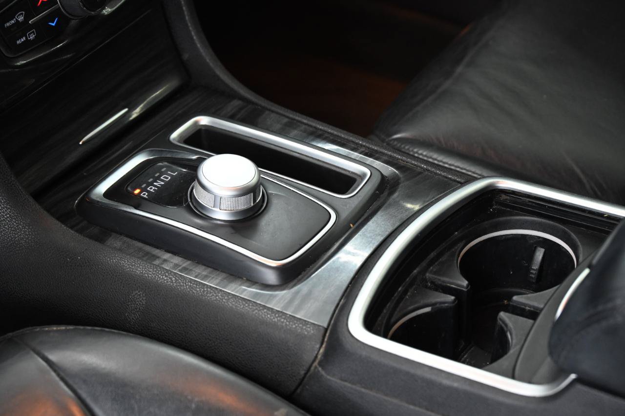 Used 2021 Chrysler 300 Touring L RWD image 31