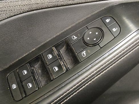 Used 2021 Nissan Rogue S AWD/4WD image 27