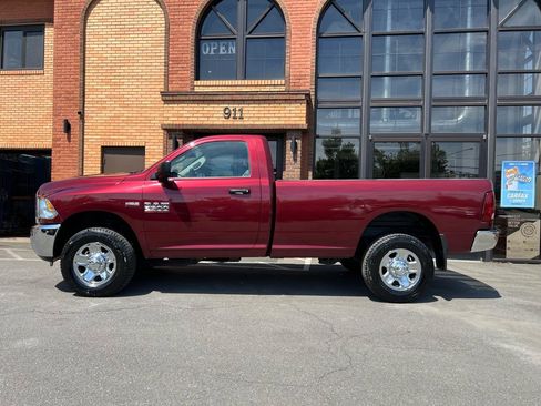 Used 2017 RAM 2500 Tradesman w/ Chrome Appearance Group AWD/4WD image 4