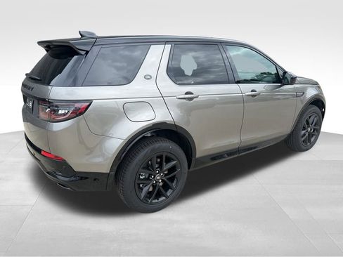 New 2025 Land Rover Discovery Sport Dynamic SE image 5