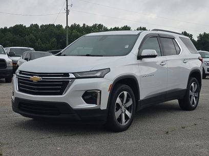 Used 2023 Chevrolet Traverse LT w/ LT Premium Package