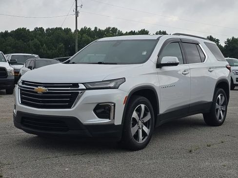 Used 2023 Chevrolet Traverse LT w/ LT Premium Package FWD image 1