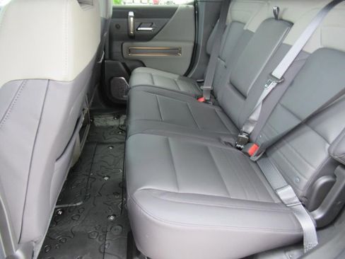 New 2025 GMC Hummer EV 2X image 29