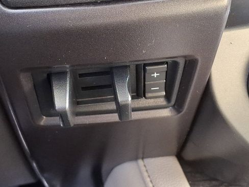 Used 2021 Ford Expedition Max Limited image 27