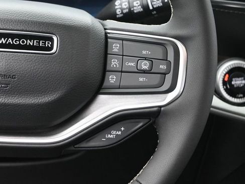 New 2026 Jeep Grand Wagoneer Limited AWD/4WD image 31