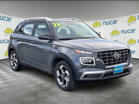 Used 2024 Hyundai Venue Limited image 1