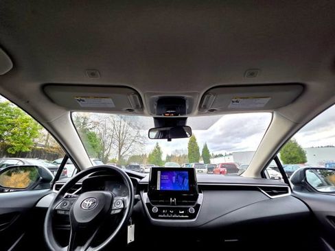 Used 2023 Toyota Corolla LE image 22
