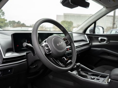 New 2025 Kia Sorento LX image 28