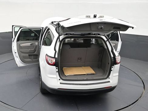 Used 2017 Chevrolet Traverse LS FWD image 31