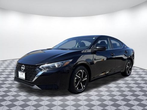 Used 2024 Nissan Sentra SV FWD image 3
