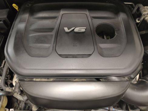 Used 2018 Jeep Grand Cherokee Overland RWD image 30