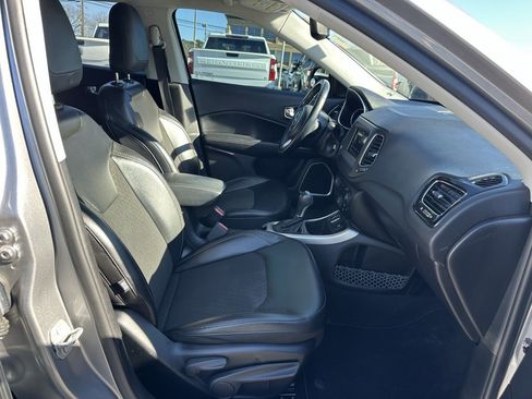 Used 2020 Jeep Compass Latitude image 13