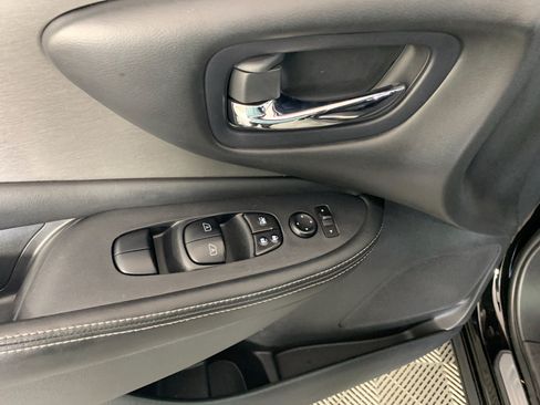 Used 2020 Nissan Murano S FWD image 14